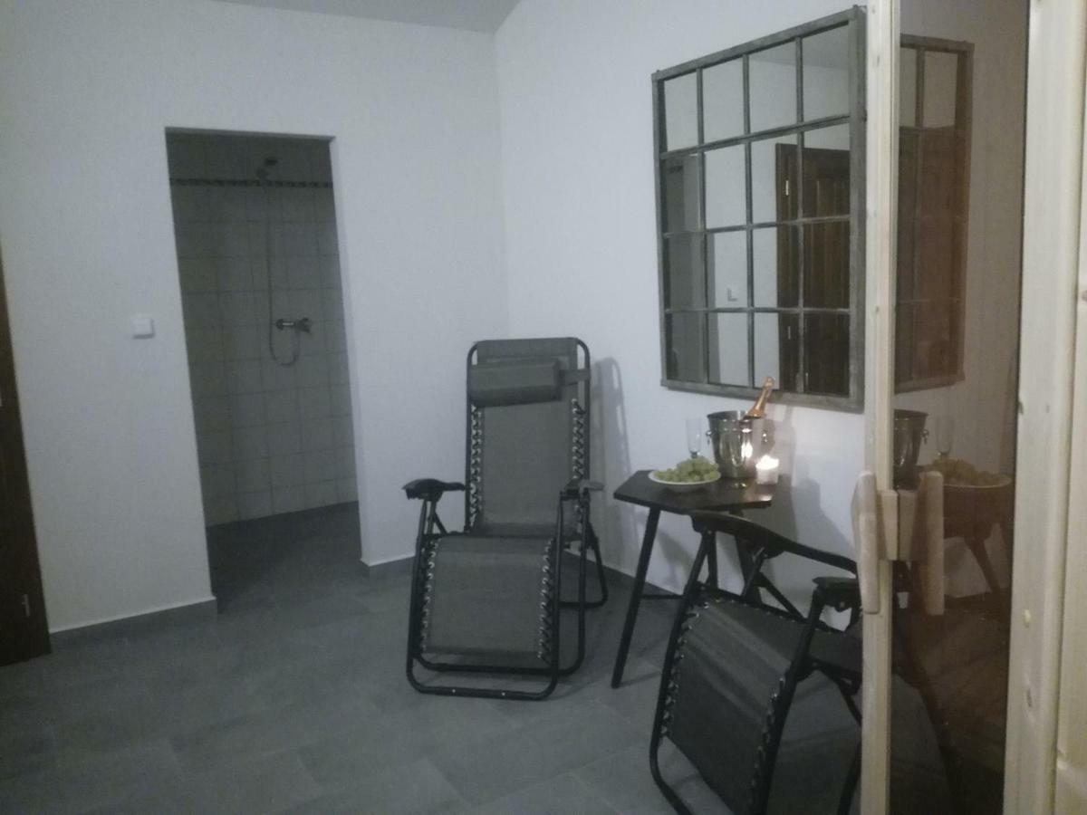 Na Letnim Byte Kourim Экстерьер фото